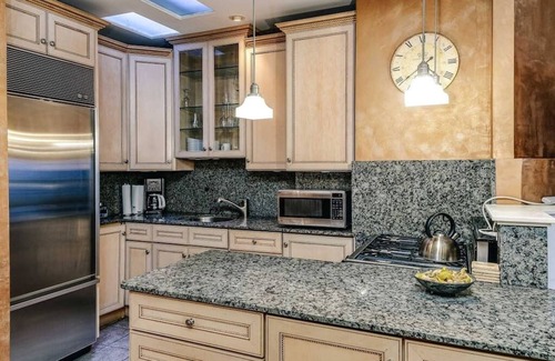 Gold Coast Appartement | Brownstone, 2 entire units Gold Coast