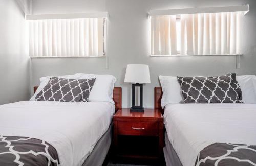 Riverview Appartement | Browntown Room for 4: Comfort WiFi Parking