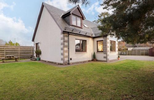 Grantown-on-Spey Maison | Bruach Gorm Cottage