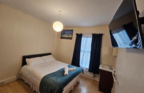 Tottenham Maison | Bruce Rooms