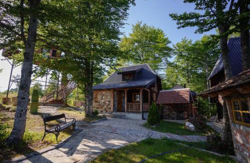 Kremna Maison | Brvnara Iverak