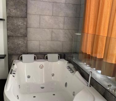 Santo Domingo de los Colorados Hôtel | BRYSS HOTEL