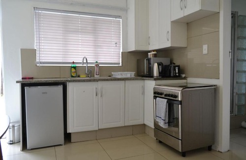 Greater Johannesburg Metropolitan Area Appartement | Bryanston Elgin - Cottage 5