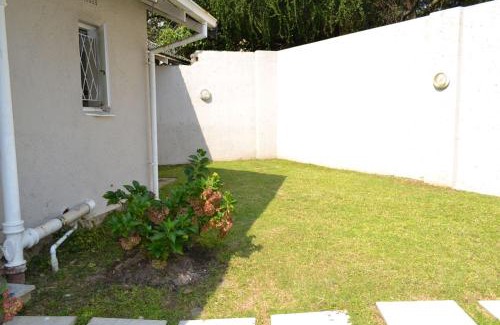 Greater Johannesburg Metropolitan Area Appartement | Bryanston Elgin - Cottage 5