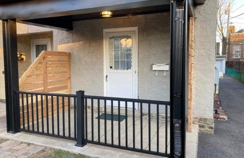 Bryn Mawr Appartement | Bryn Mawr Spacious Grnd Floor Apt Free Parking