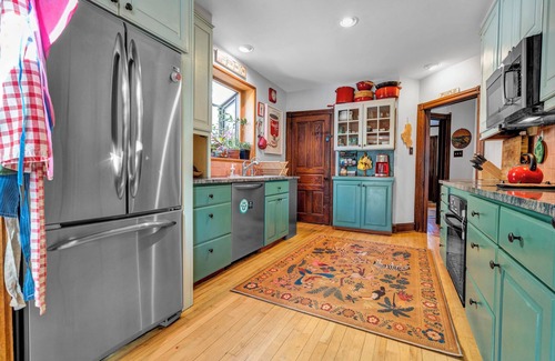 Bryn Mawr Maison | Bryn Mawr Timeless Oasis