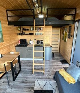 Ostrow Wielki Maison | Brzozowisko Zalewo