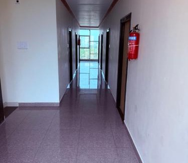 Eluru Hôtel | BSR plaza