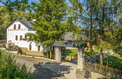 Dolni Bousov Maison | Buškovský mlýn 1580