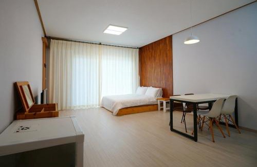 Byeonsan Maison | Buan Ravich pet Friendly Pension