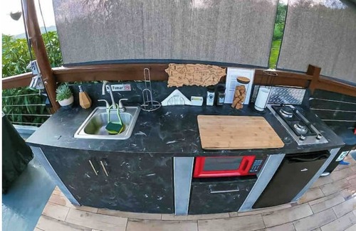 Guadiana Location De VR | Bubble room with a view, Jacuzzi spa, kitchen.