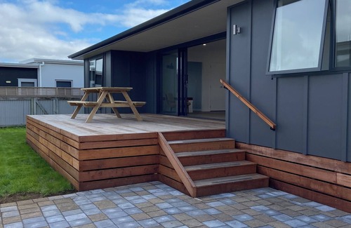 Waihi Beach Maison | Bubbles Bach-dog friendly, close to beach & shops!