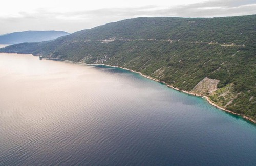 Cres Maison | BUC-Vila Nada