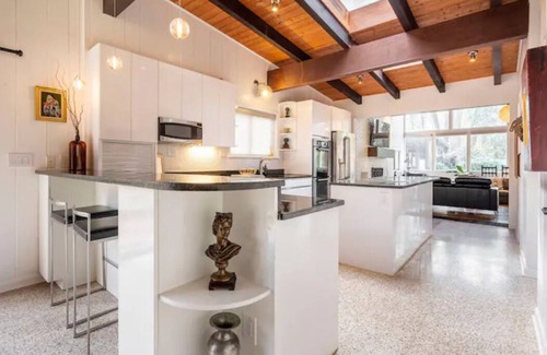 Buckhead Maison | Buckhead Battle House - an MCM architectural masterpiece