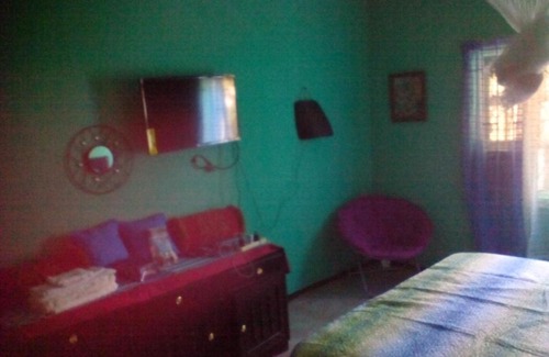 Buff Bay Maison | Buckingham Villa & Suites Rm # 2 A-C- Hot Water