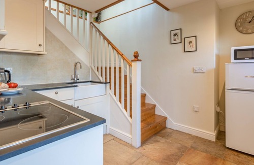 Staunton Cottage | Buckstone House Coach House, Forest of Dean - sleeps 4 guests in 2 bedrooms