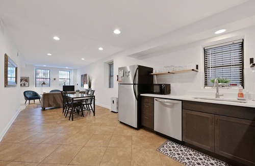 Wicker Park Copropriété | Bucktown Condo Just Two Blocks from the L by AllSet Turnover