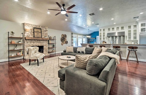 Buda Maison | Buda Home w/ Deck & Fire Pit - 15 Mi to Austin!
