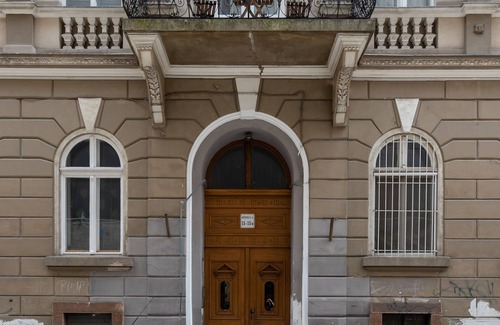 Jozsefvaros Appartement | Budapest Central Vintage Home. Walk to Danube river & Great Market Hall.