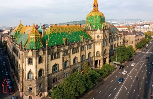 Jozsefvaros Appartement | Budapest Central Vintage Home. Walk to Danube river & Great Market Hall.