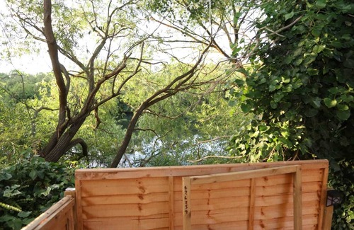 Thamesmead East Maison | Budget 4-Bedrooms In Thamesmead