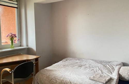 Lublin Lit Et Petit-Déjeuner | Budget Double Bed In Lublin City Centre