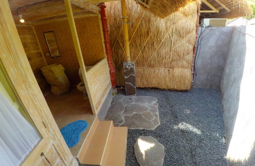 Temukus Maison | Budget Cabane en bois exotique à Lovina. 2