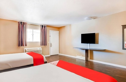 Elk City Maison | Budget-Friendly Accommodation! FREE Parking, Near National Route 66 Museum