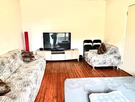 St. Albans Maison | Budget room near Melbourne Airport