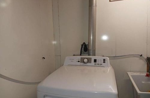 Waterloo Maison | Budget Stay In Heart of Waterloo-Free Wifi-Parking