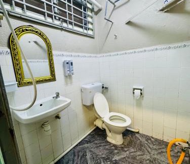 Gelugor Appartement | Budget1BR Walk to usm 2pax airport Malaysian guest only