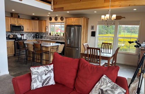 Richfield Springs Maison | Budnick's Lakeview Stunning long distance lake views of Canadarago Lake - 5 bdrm