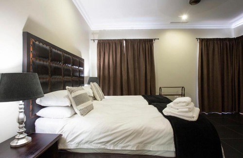 Hectorspruit Cabine | Buffalo Brooke