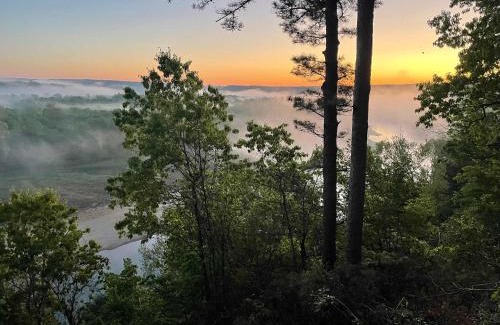Tahlequah Maison | Buffalo Cabin Gorgeous Illinois River view