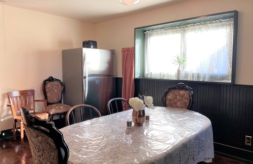 Hays Maison | Buffalo Haus: Entire House, Welcoming Historic Limestone House Downtown