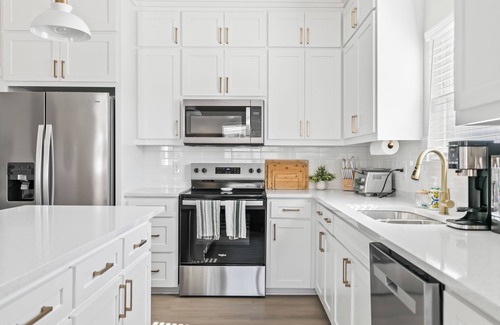 Granbury Maison | "Buffalo Run Retreat", Family Friendly, Sleeps 6