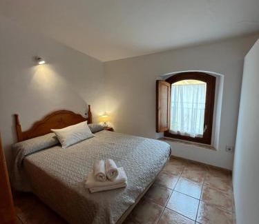 Besalu Appartement | BUHARDILLA PARA DOS EN CAN MINGU