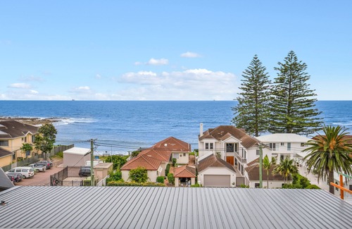 Blue Bay Maison | BULA BLUE - Sleeps 14, Blue Bay Beach