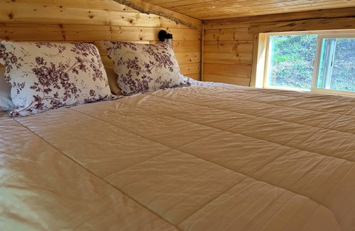 Noxon Cabine | Bull Lake, Montana Mountaintop Retreat