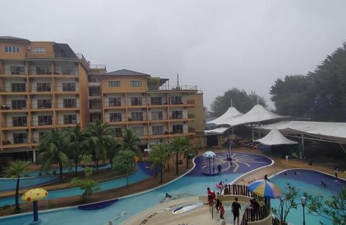 Endah Hôtel | Buluh Inn @ Gold Coast Morib