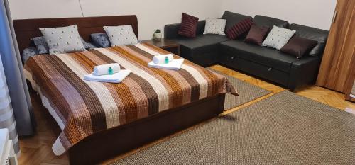 Torokor Appartement | BumbleBee Apartment with AC