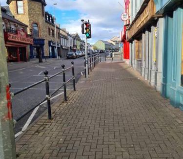 Bundoran Maison | Bundoran Seaside Stays House - WiFi, large spacious home