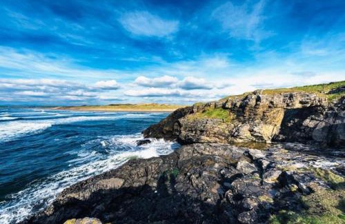 Bundoran Maison | Bundoran Seaside Stays House - WiFi, large spacious home
