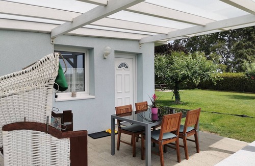 Elmenhorst/Lichtenhagen Appartement | Bungalow mit Terasse 4 Pers