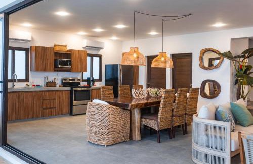 El Paredon Maison | BungaLoose Casa Nazaré Oceanfront