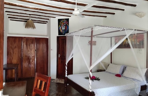 Watamu Station Balnéaire | Bungalow 300m from the beach Sardinia 2 watamu