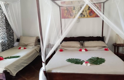Watamu Station Balnéaire | Bungalow 300m from the beach Sardinia 2 watamu