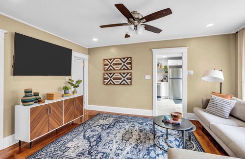 Neptune City Maison | Bungalow Blue in Bradley Park! Beach Badges Included!