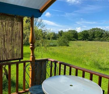 Saint-Pardoux Maison | Bungalow charmant à Saint-Pardoux avec piscine partagée