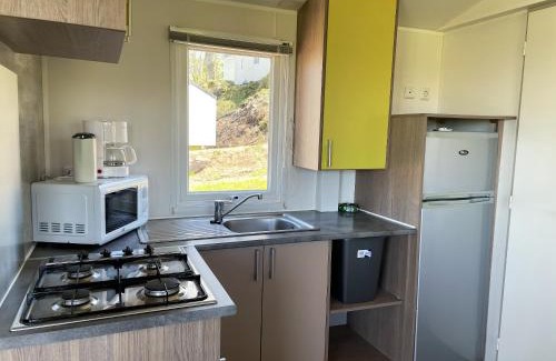 Banes Maison | Bungalow confortable à Argences-en-Aubrac avec piscine